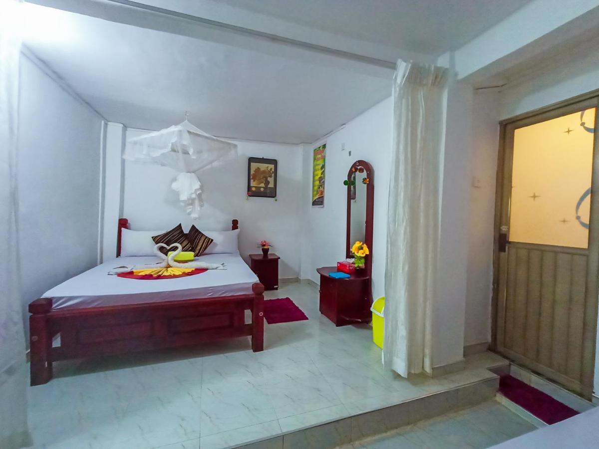 Sigiri Tarushan Home Stay Sigiriya Buitenkant foto