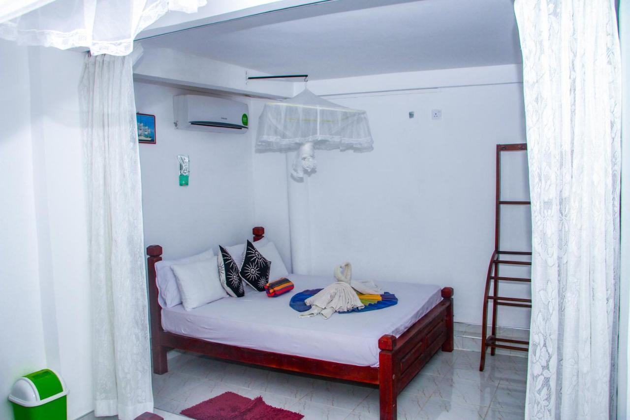 Sigiri Tarushan Home Stay Sigiriya Buitenkant foto