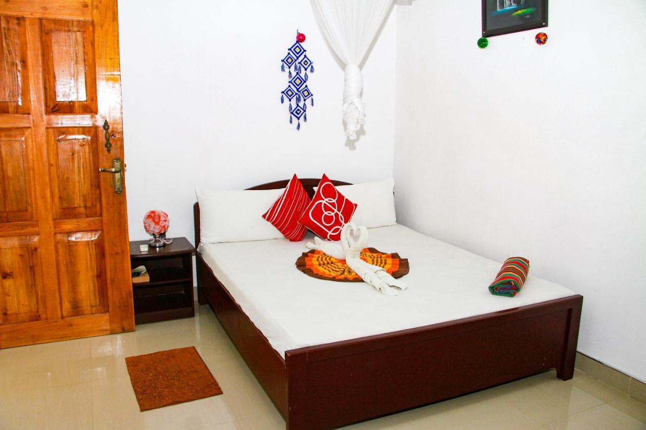 Sigiri Tarushan Home Stay Sigiriya Buitenkant foto