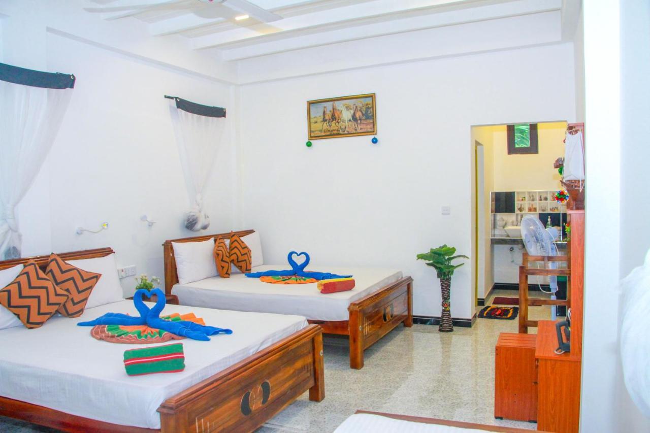 Sigiri Tarushan Home Stay Sigiriya Buitenkant foto
